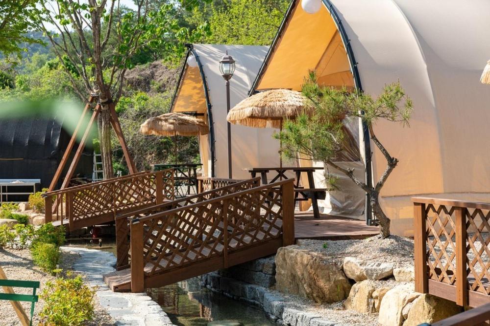 Inje Naerincheon Glamping Hotel Luaran gambar