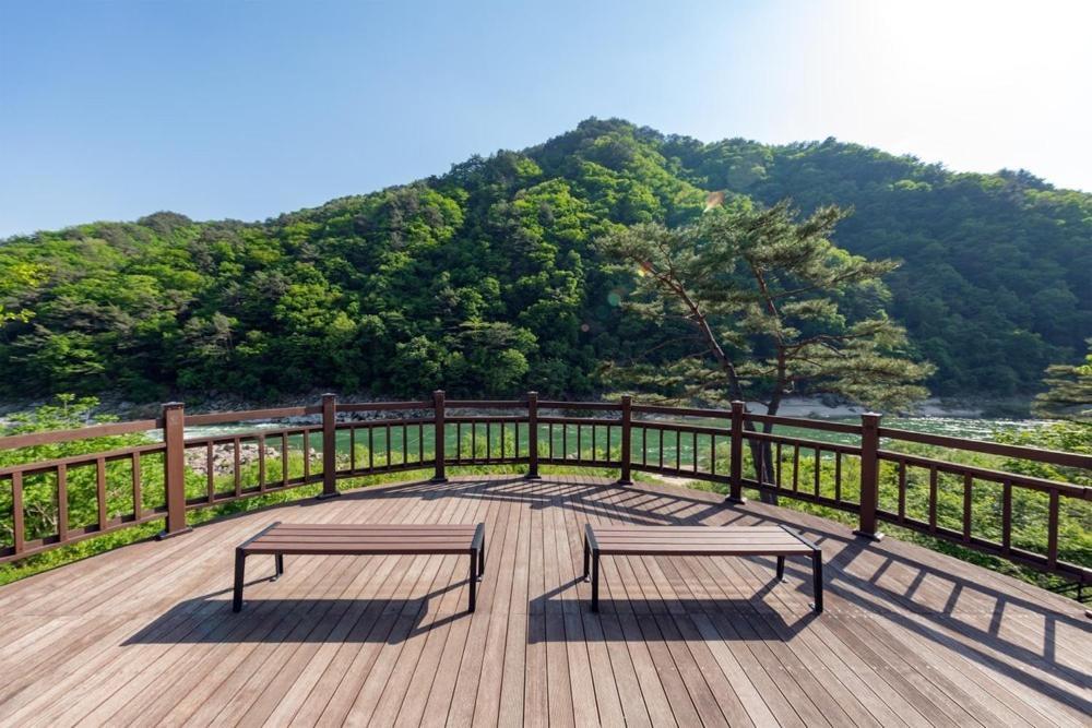 Inje Naerincheon Glamping Hotel Luaran gambar