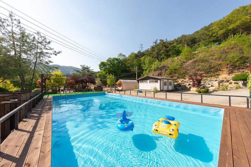 Inje Naerincheon Glamping Hotel Luaran gambar